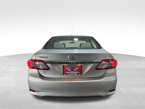 Used 2011 Toyota Corolla LE FWD image 6
