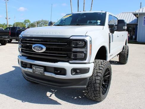 Used 2026 Ford F250 Platinum w/ FX4 Off-Road Package AWD/4WD image 3