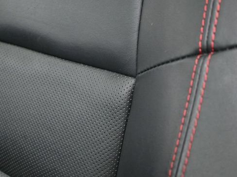 Used 2024 Dodge Durango GT AWD/4WD image 12