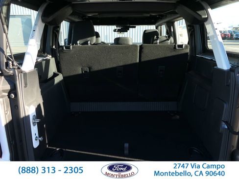 New 2025 Ford Bronco 4-Door image 23