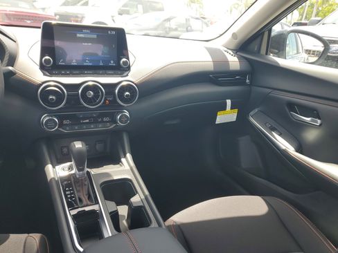 New 2025 Nissan Sentra SR w/ Midnight Edition image 14