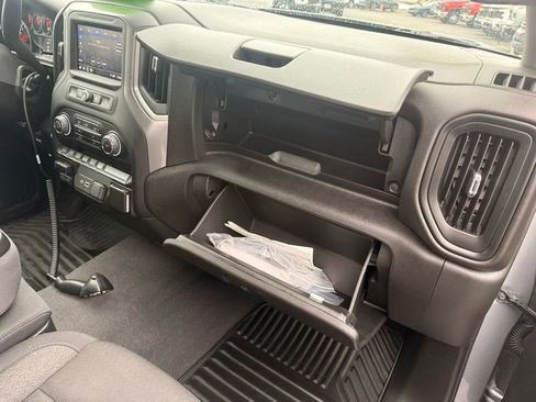 Certified 2024 Chevrolet Silverado 1500 Custom image 16