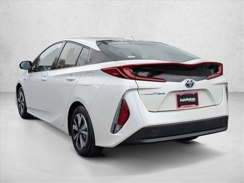 Used 2018 Toyota Prius Prime Plus image 8