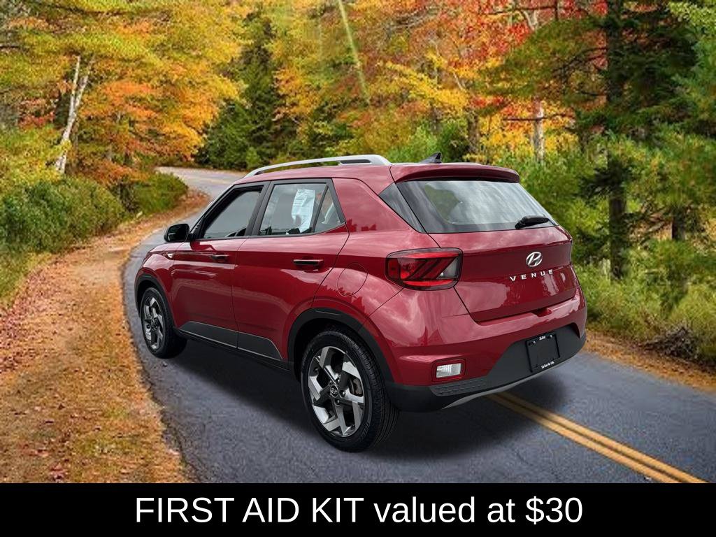 Used 2022 Hyundai Venue SEL w/ Cargo Package FWD image 6