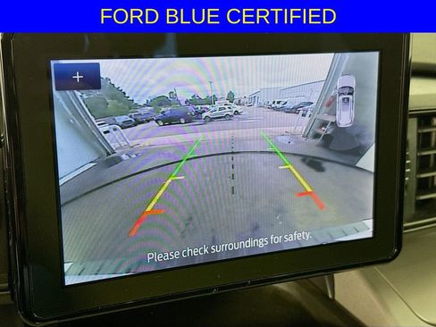 Certified 2023 Ford Explorer XLT w/ Class IV Trailer Tow Package AWD/4WD image 16