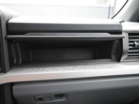 Used 2025 Ford F250 XLT image 50