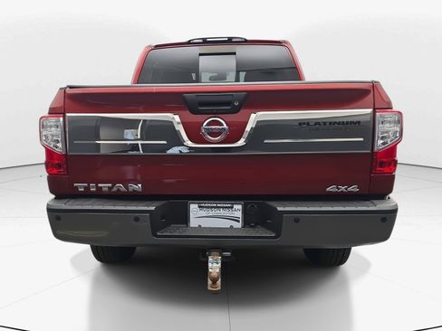Used 2019 Nissan Titan Platinum Reserve image 6