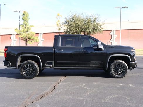 New 2026 Chevrolet Silverado 2500 High Country w/ Midnight Edition AWD/4WD image 34