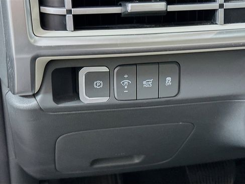 Used 2025 Hyundai Santa Fe SEL AWD/4WD image 17