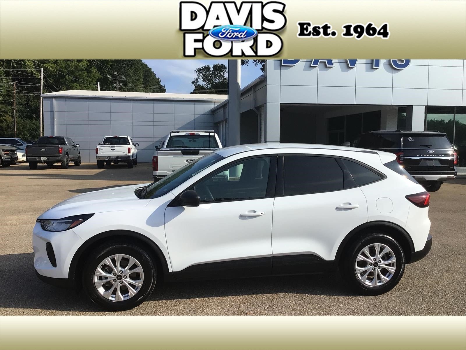 Certified 2025 Ford Escape Active FWD image 4