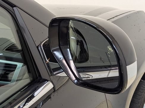 Used 2014 Cadillac Escalade ESV Luxury image 21