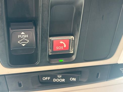 Certified 2024 Honda Accord EX image 23