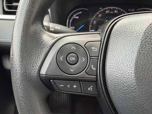 Used 2024 Toyota RAV4 XLE AWD/4WD image 15