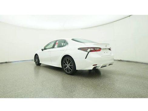 Used 2023 Toyota Camry SE FWD image 27