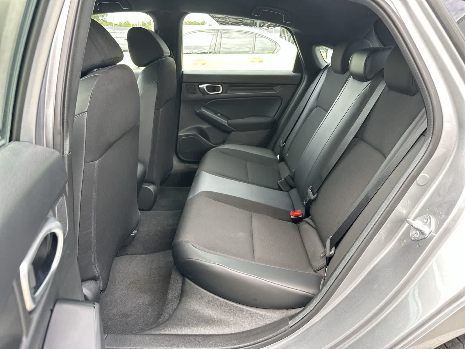 Used 2023 Honda Civic Sport image 4