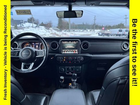 Used 2022 Jeep Wrangler Unlimited Sahara w/ Cold Weather Group image 12