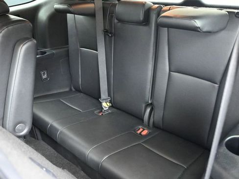 Used 2024 Toyota Highlander XLE image 22