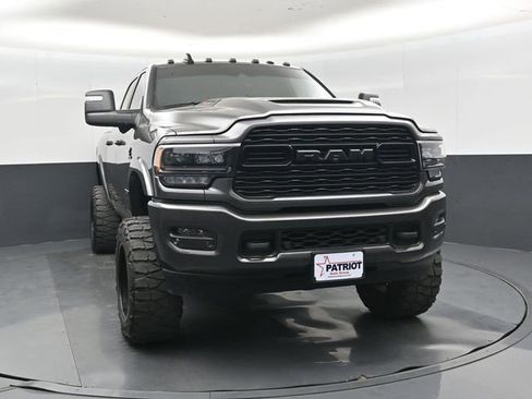Used 2024 RAM 2500 Limited AWD/4WD image 10