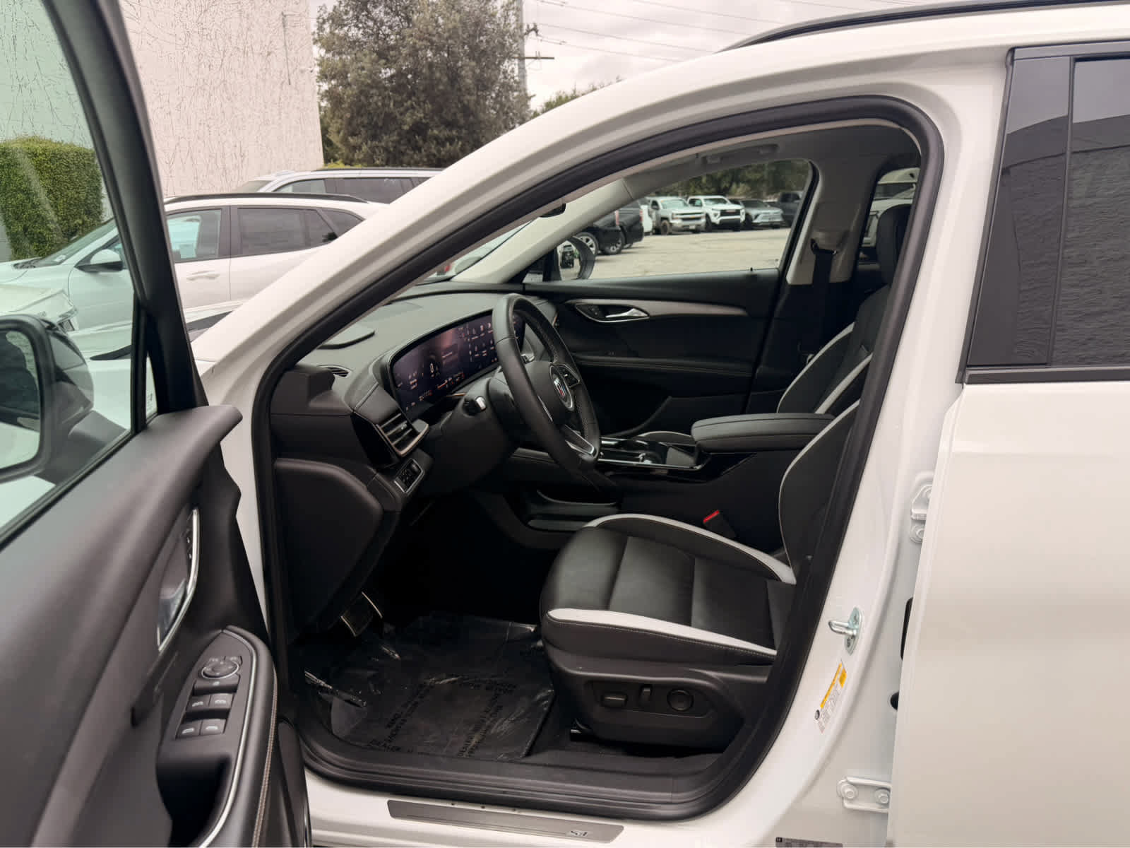 Used 2026 Buick Envision Sport Touring AWD/4WD image 5