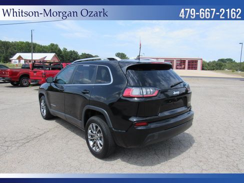 Used 2019 Jeep Cherokee Latitude Plus FWD image 11