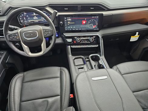 Used 2025 GMC Sierra 3500 Denali w/ Denali Reserve Package image 15