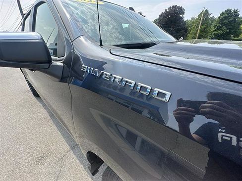 Certified 2024 Chevrolet Silverado 1500 LT AWD/4WD image 33