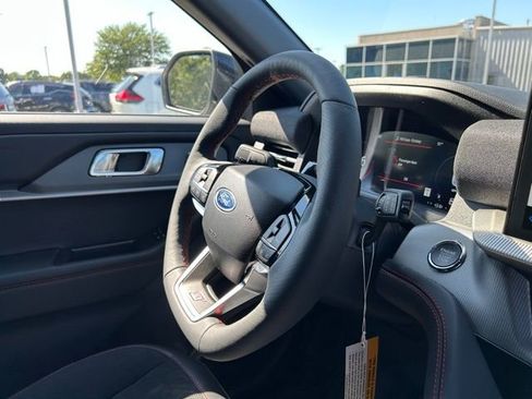 New 2025 Ford Explorer ST image 35