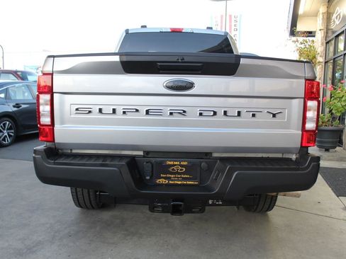 Used 2020 Ford F250 XLT AWD/4WD image 4