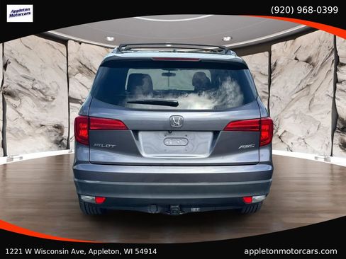 Used 2017 Honda Pilot EX image 5