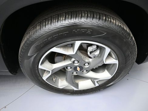 Used 2024 Chevrolet Trax LT w/ Driver Confidence Package image 13