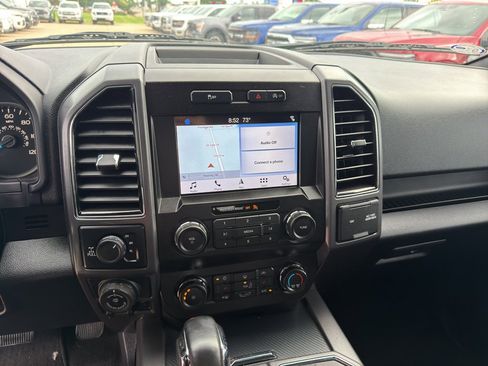 Used 2019 Ford F150 XLT w/ Equipment Group 302A Luxury AWD/4WD image 12