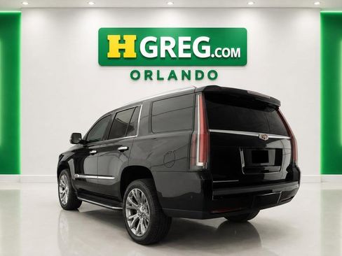 Used 2020 Cadillac Escalade Platinum AWD/4WD image 2
