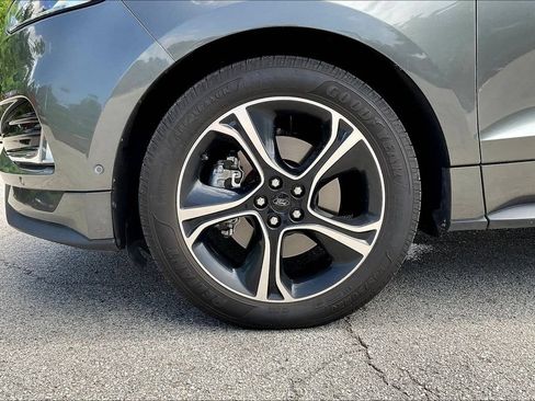 Used 2019 Ford Edge ST w/ Equipment Group 401A AWD/4WD image 31