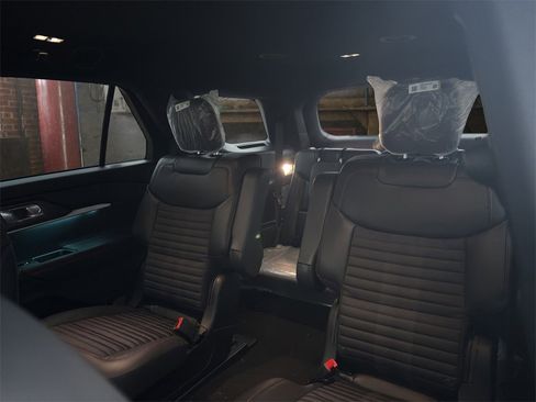 New 2026 Ford Explorer ST-Line w/ ST-Line Street Pack image 40