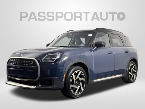 Used 2025 MINI Cooper Countryman SE AWD/4WD image 1