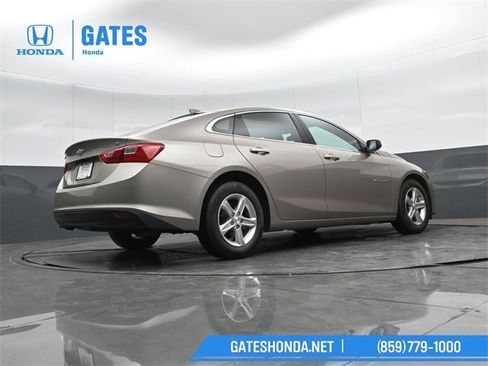 Used 2023 Chevrolet Malibu LT image 31