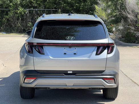 Used 2025 Hyundai Tucson SEL FWD image 4