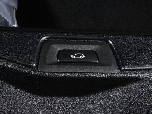 Used 2026 BMW X5 xDrive40i w/ M Sport Package image 41