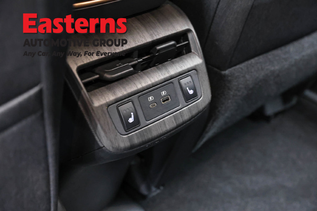 Used 2024 Nissan Ariya AWD image 26
