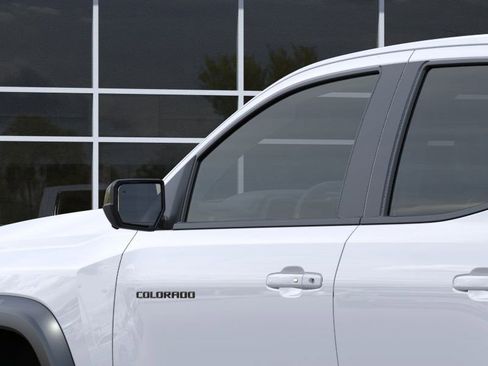 New 2026 Chevrolet Colorado ZR2 w/ Technology Package image 12