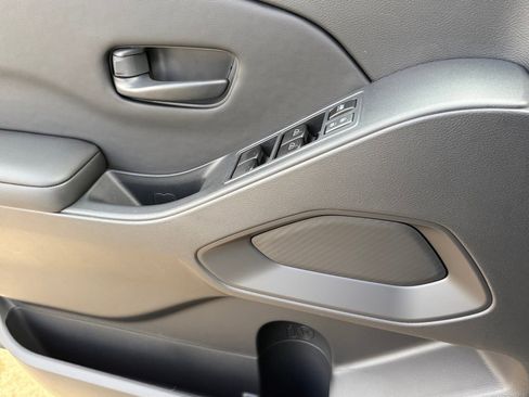 New 2026 Nissan Frontier S image 17