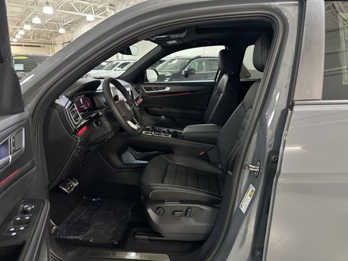 New 2026 Volkswagen Atlas Cross Sport SEL R-Line AWD/4WD image 16