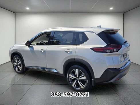 Used 2021 Nissan Rogue SL FWD image 3