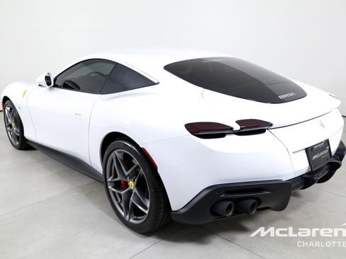 Used 2023 Ferrari Roma image 6