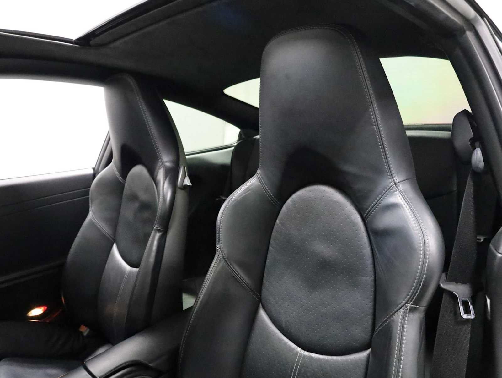 Used 2005 Porsche 911 Carrera S RWD image 19