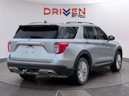 Used 2023 Ford Explorer Limited w/ Limited Technology Package image 5