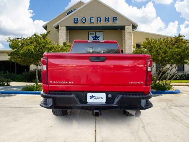 Used 2022 Chevrolet Silverado 2500 Custom w/ Custom Value Package AWD/4WD image 4