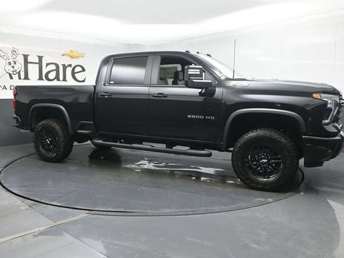 New 2026 Chevrolet Silverado 2500 ZR2 AWD/4WD image 6