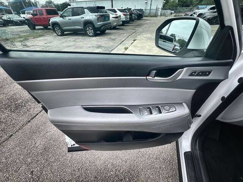 Used 2021 Hyundai Palisade SEL FWD image 21