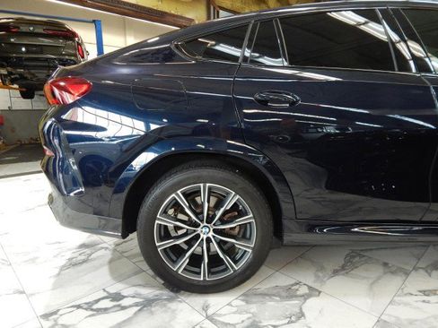 Used 2023 BMW X6 xDrive40i w/ M Sport Package image 4